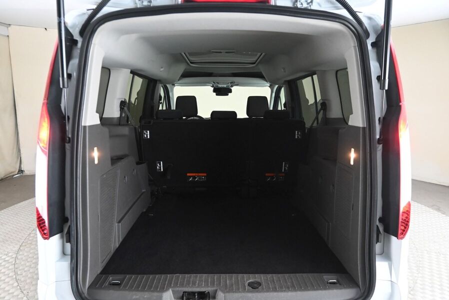 Ford Grand Tourneo Connect vaihtoauto