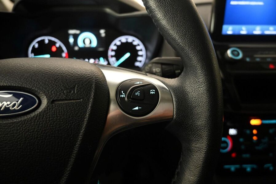 Ford Grand Tourneo Connect vaihtoauto