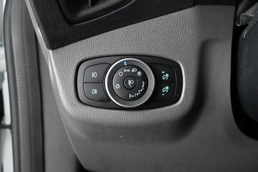 Ford Grand Tourneo Connect vaihtoauto