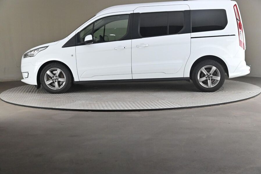 Ford Grand Tourneo Connect vaihtoauto