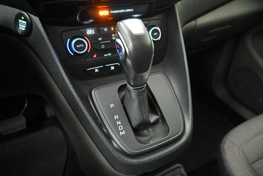 Ford Grand Tourneo Connect vaihtoauto