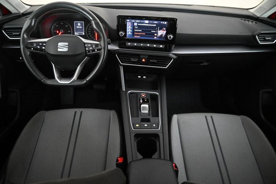 SEAT Leon Sportstourer vaihtoauto