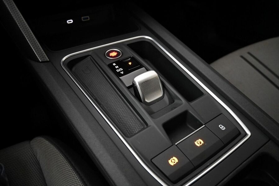 SEAT Leon Sportstourer vaihtoauto