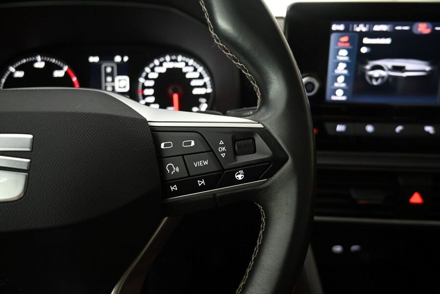 SEAT Leon Sportstourer vaihtoauto