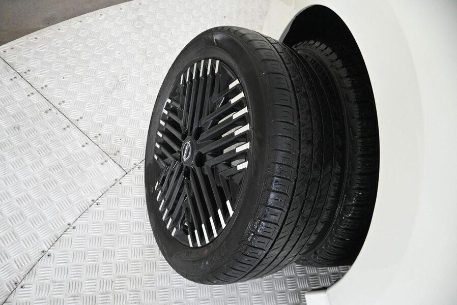 Nissan Leaf vaihtoauto