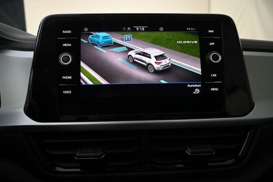 Volkswagen T-Roc vaihtoauto