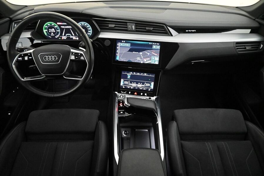 Audi Q8 e-tron vaihtoauto