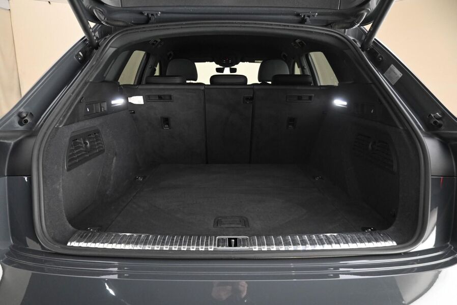 Audi Q8 e-tron vaihtoauto