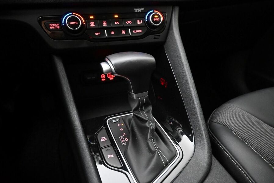 Kia Niro plug-in vaihtoauto