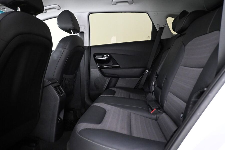 Kia Niro plug-in vaihtoauto