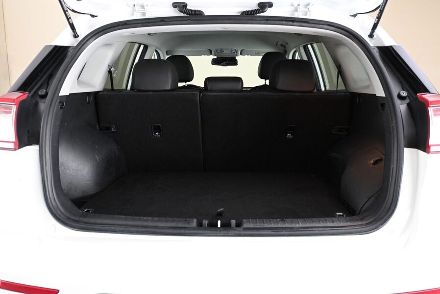 Kia Niro plug-in vaihtoauto