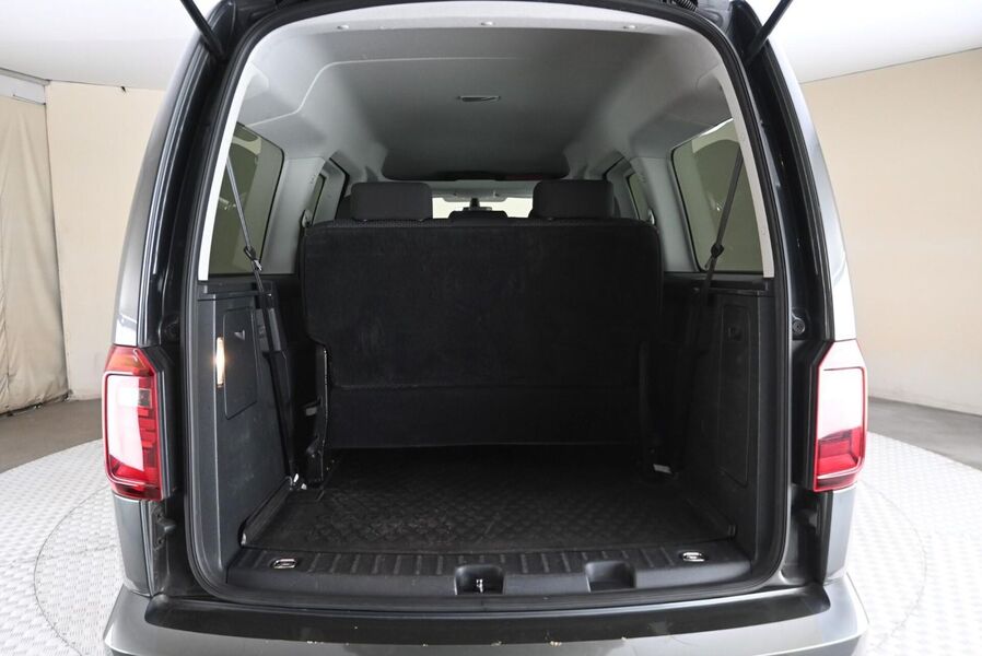 Volkswagen Caddy Maxi vaihtoauto