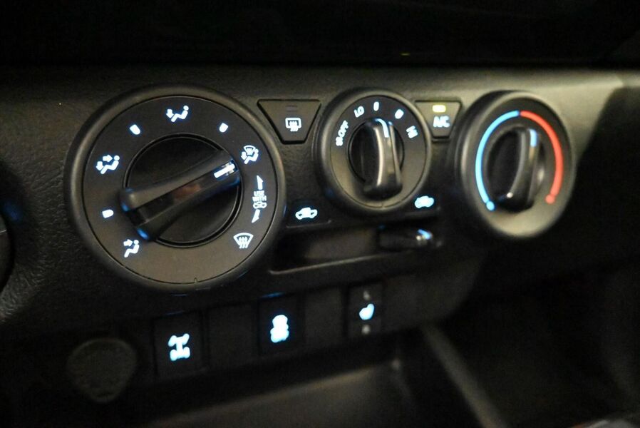 Toyota Hilux vaihtoauto