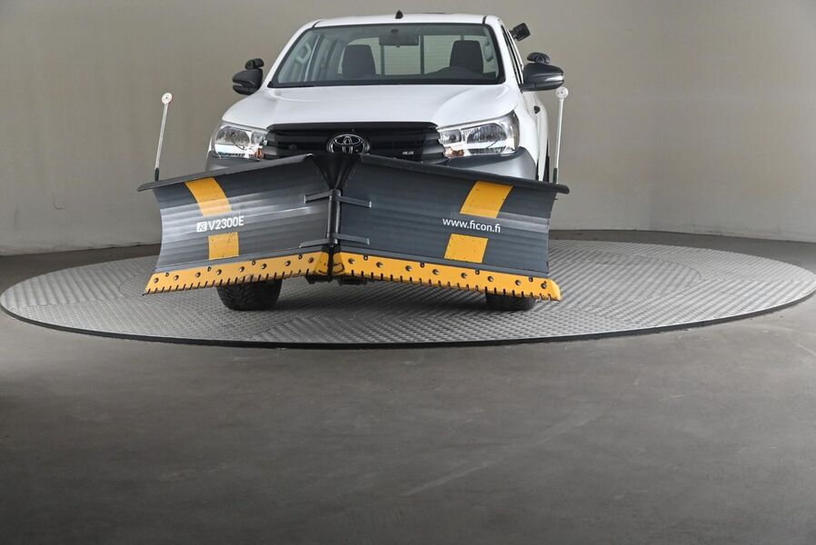 Toyota Hilux vaihtoauto