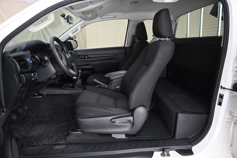 Toyota Hilux vaihtoauto