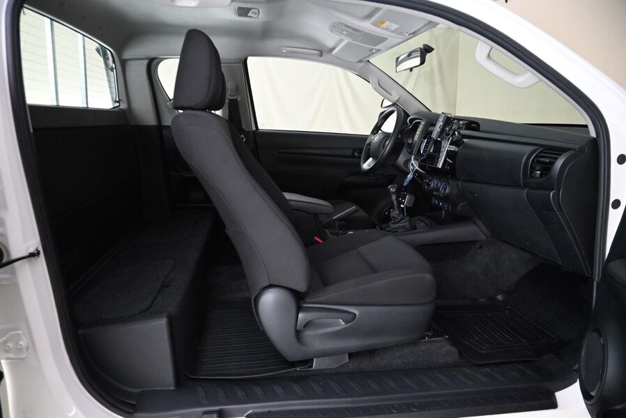 Toyota Hilux vaihtoauto