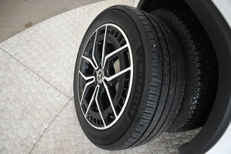 Mercedes-Benz EQB vaihtoauto