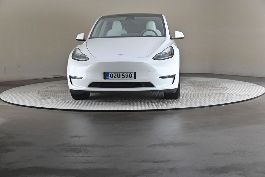 Tesla Model Y vaihtoauto