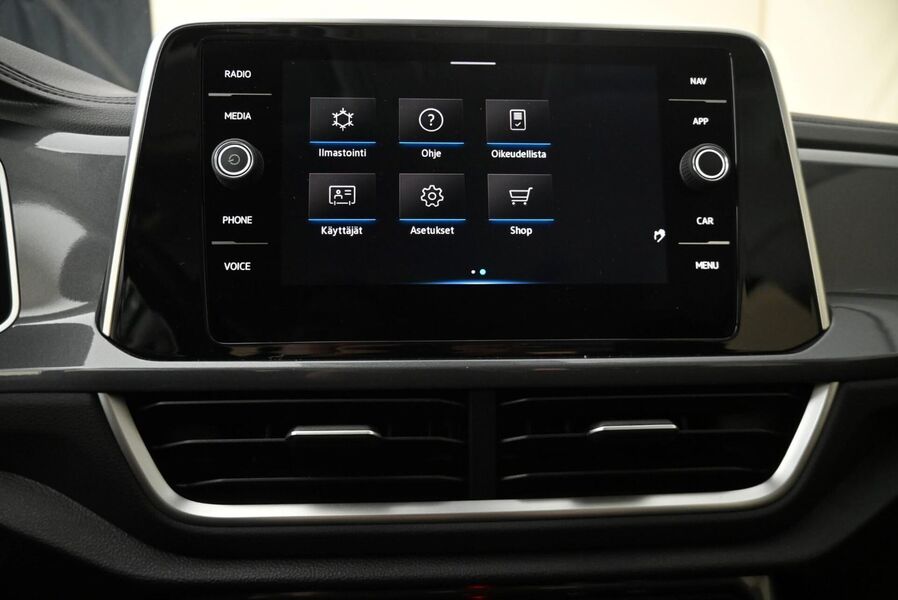 Volkswagen T-Roc vaihtoauto