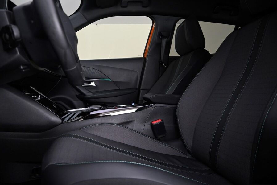 Peugeot e-2008 vaihtoauto