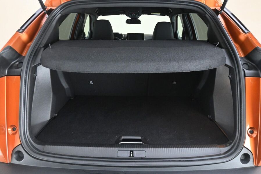 Peugeot e-2008 vaihtoauto