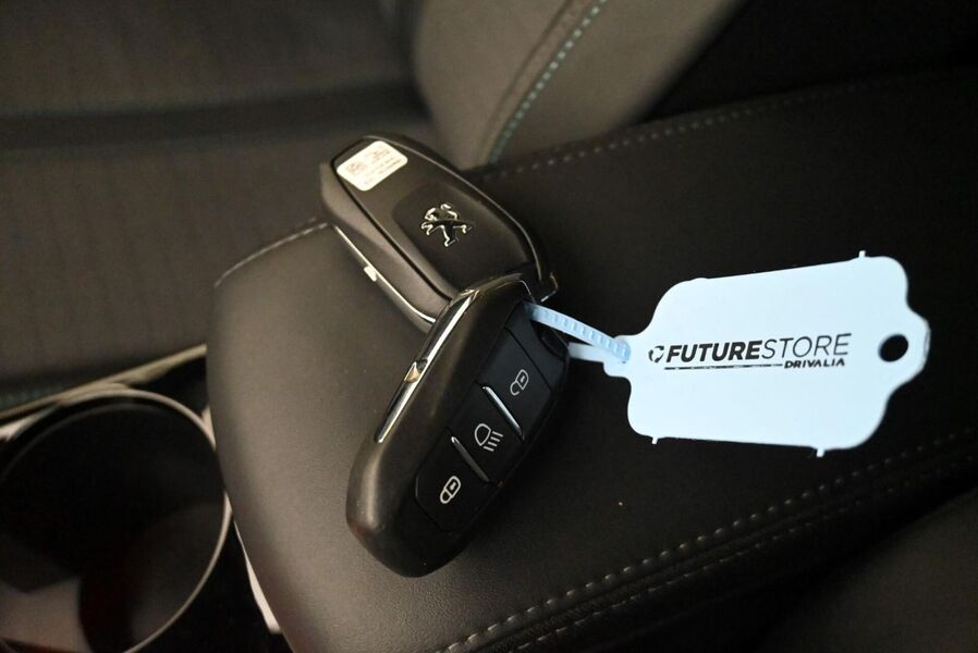 Peugeot e-2008 vaihtoauto