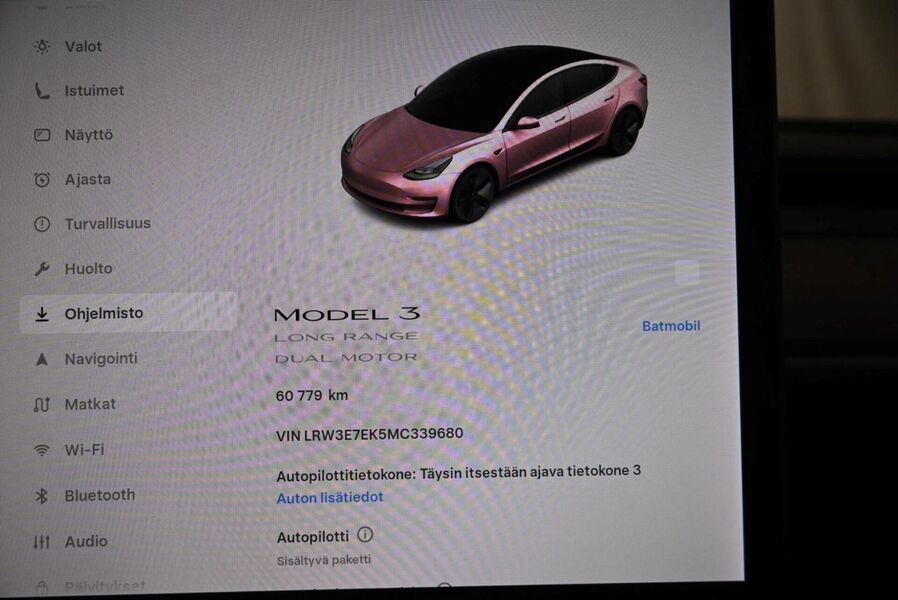 Tesla Model 3 vaihtoauto