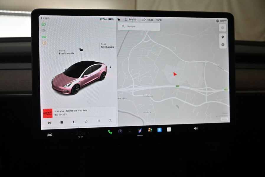 Tesla Model 3 vaihtoauto