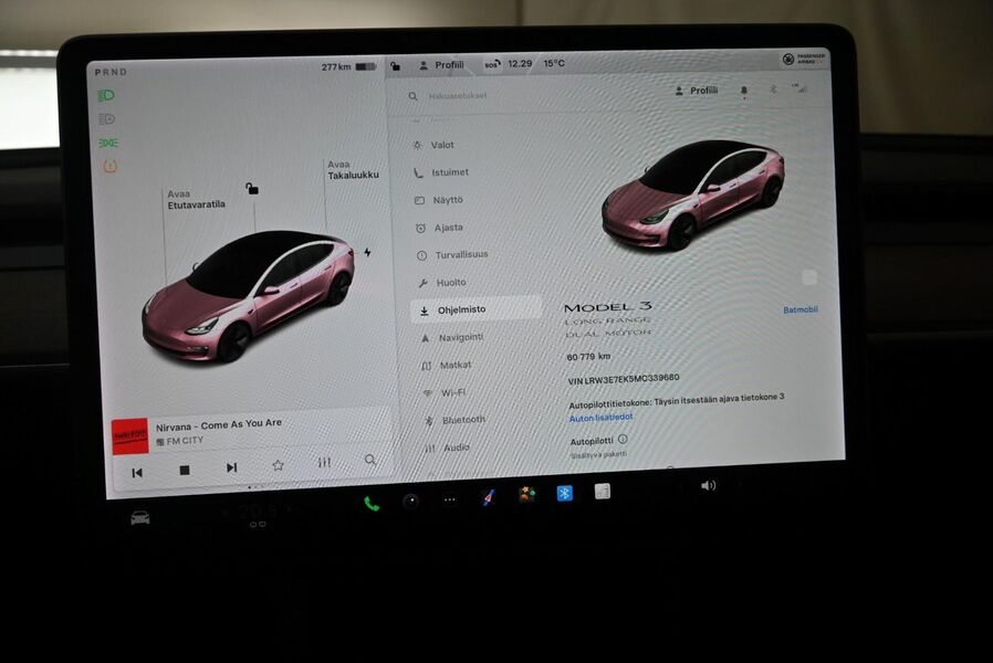 Tesla Model 3 vaihtoauto