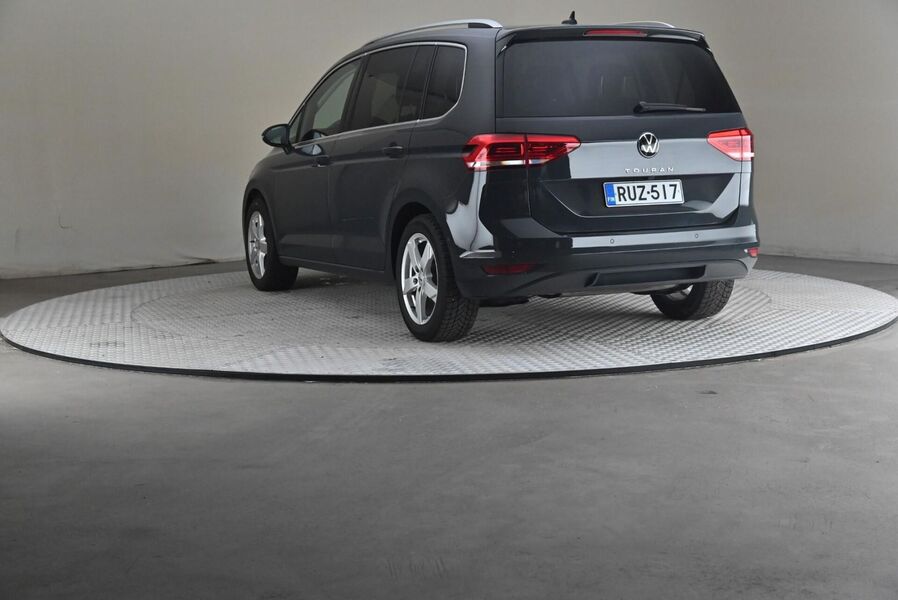 Volkswagen Touran vaihtoauto