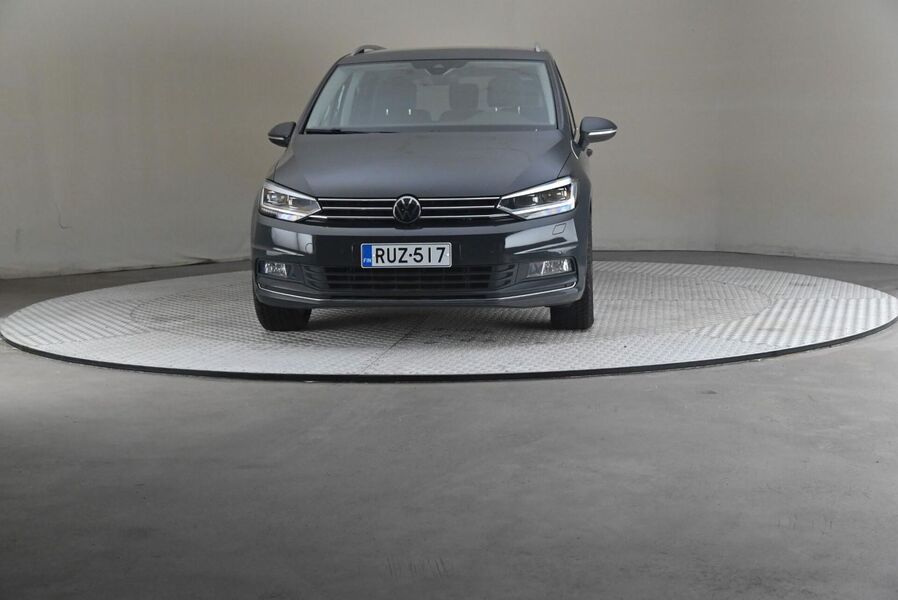 Volkswagen Touran vaihtoauto