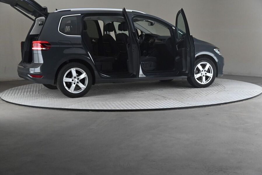 Volkswagen Touran vaihtoauto