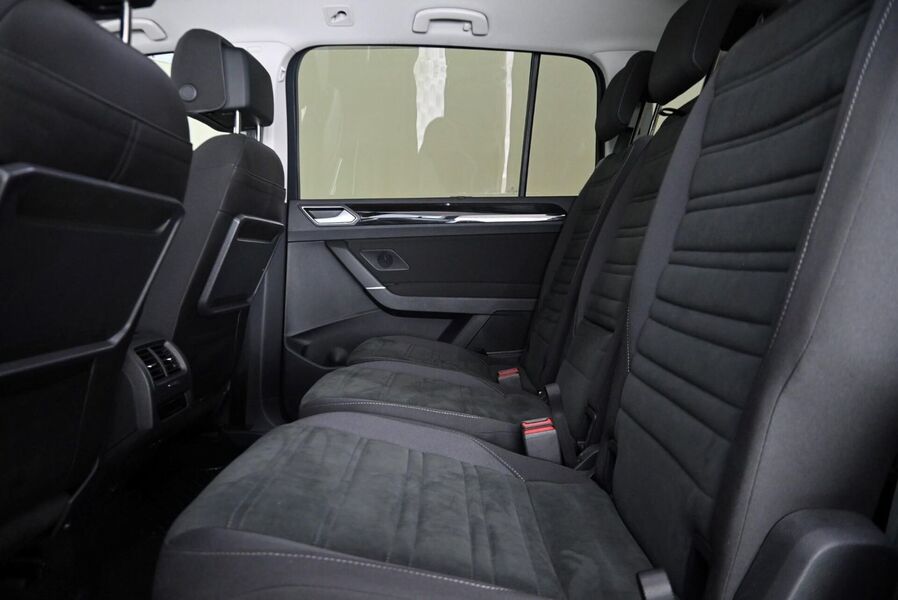 Volkswagen Touran vaihtoauto