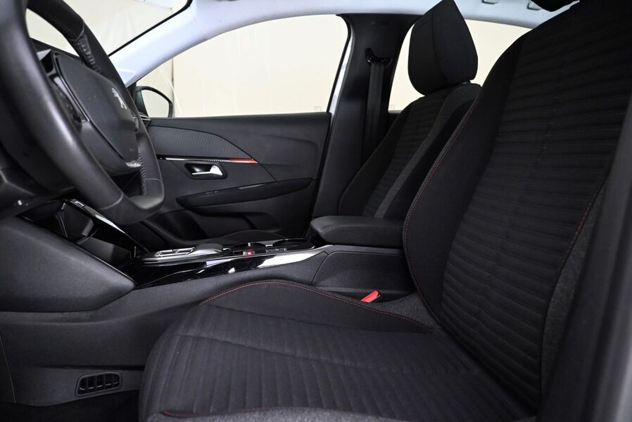 Peugeot e-208 vaihtoauto