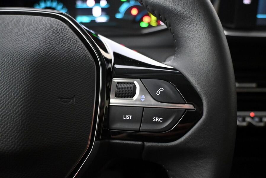 Peugeot e-208 vaihtoauto