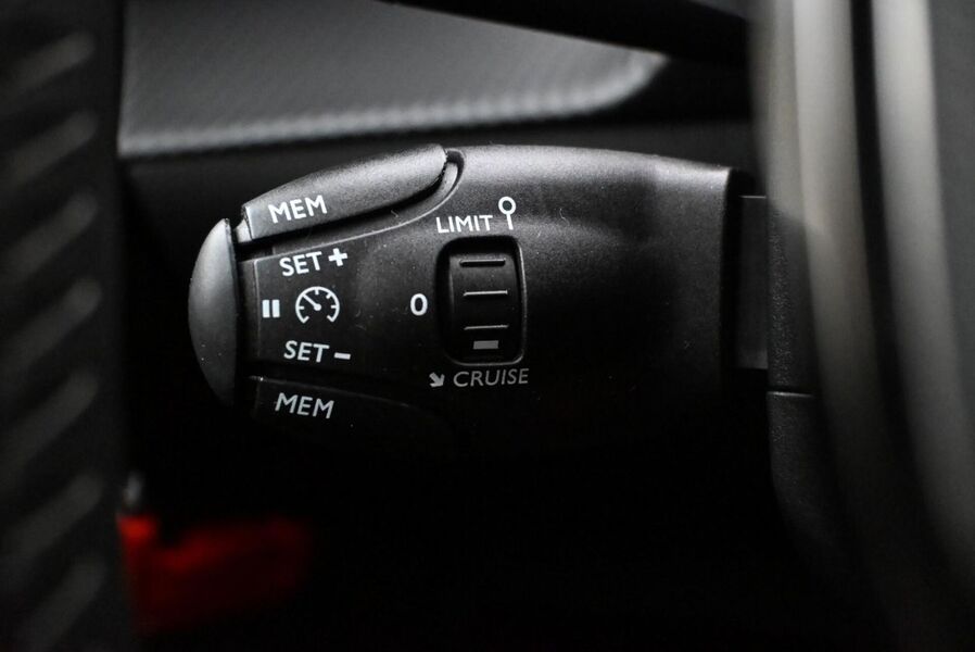 Peugeot e-208 vaihtoauto