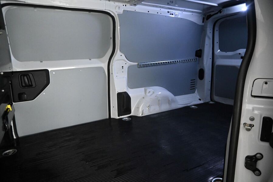 Peugeot e-Expert vaihtoauto