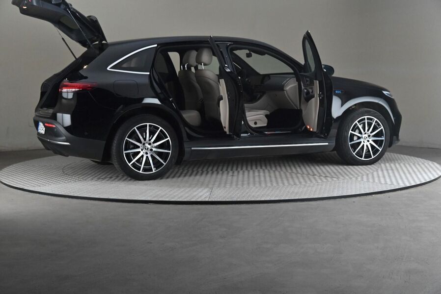 Mercedes-Benz EQC vaihtoauto