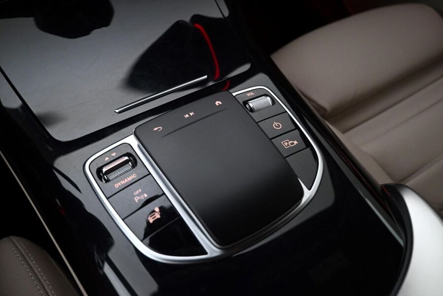 Mercedes-Benz EQC vaihtoauto