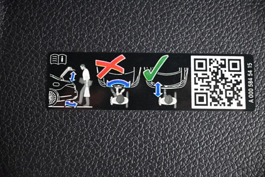 Mercedes-Benz EQC vaihtoauto