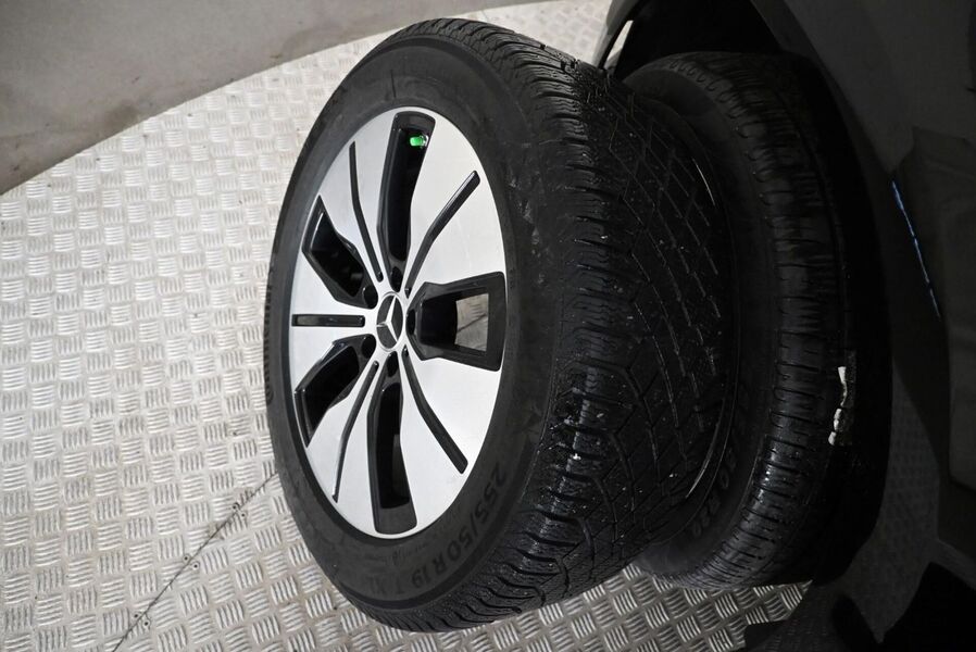 Mercedes-Benz EQC vaihtoauto