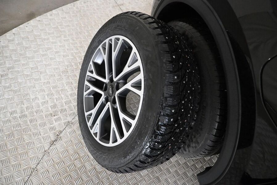 Ford Kuga vaihtoauto