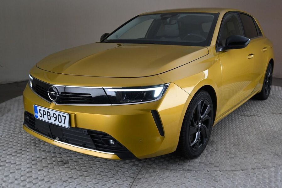 Opel Astra vaihtoauto