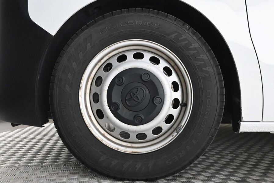 Toyota Proace Verso vaihtoauto