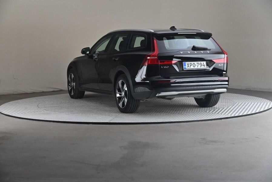 Volvo V60 Cross Country vaihtoauto