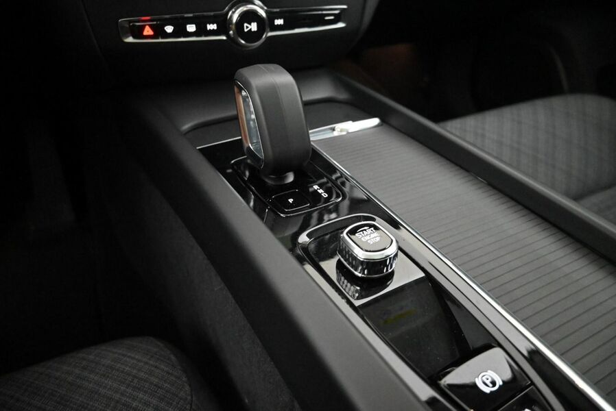 Volvo V60 Cross Country vaihtoauto