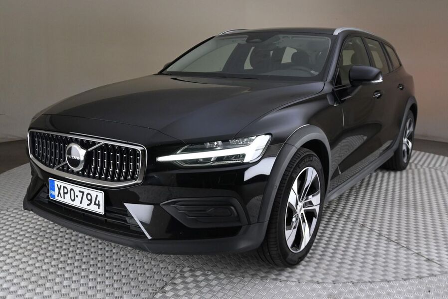 Volvo V60 Cross Country vaihtoauto