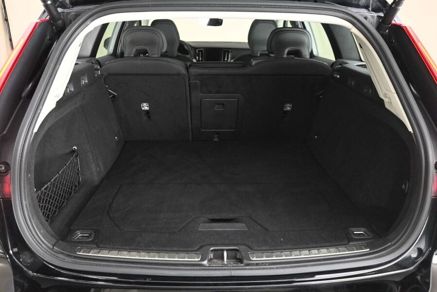 Volvo V60 Cross Country vaihtoauto