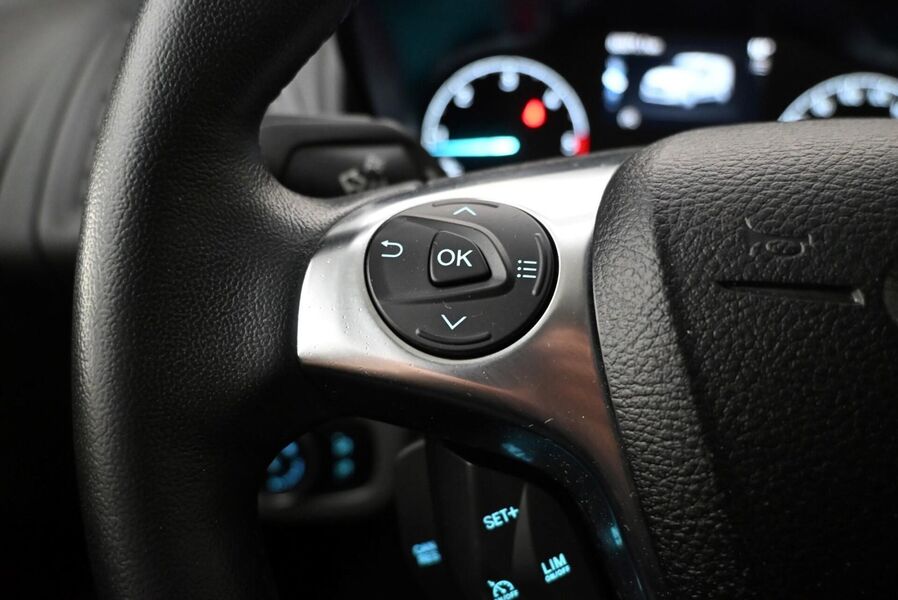 Ford Transit Connect vaihtoauto