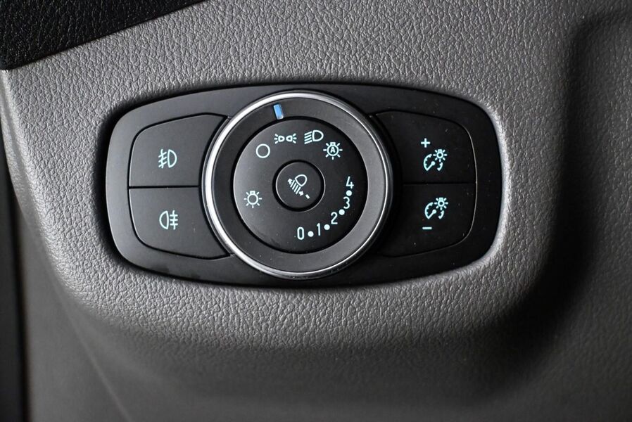 Ford Transit Connect vaihtoauto